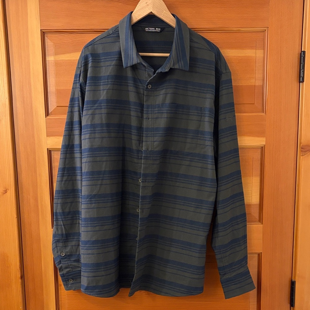 Arc'teryx Navy and Gray Striped Shirt